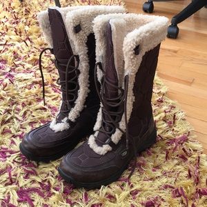 Ugg snow boots